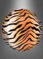 Ein rundes Objekt mit einem orangefarbenen, schwarzen und beigen Tigerstreifenmuster auf grauem Hintergrund mit Farbverlauf, das an den „Tiger Folienballon Orbz“ (Kugel oder Scheibe) erinnert – ideal als Dekoration für Kindergeburtstage.