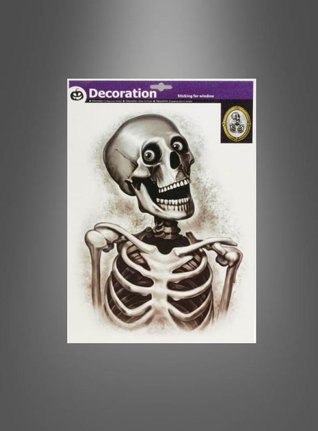 Sorgen Sie bei sich zu Hause für gruseligen Spaß mit den „Fensterbildern Skelett oder Geist – Halloween-Deko 40 cm“ – einer Halloween-Dekoration mit einem Cartoon-Skelett mit großen Augen und offenem Mund, die wunderschön auf der Verkaufsverpackung präsentiert wird.