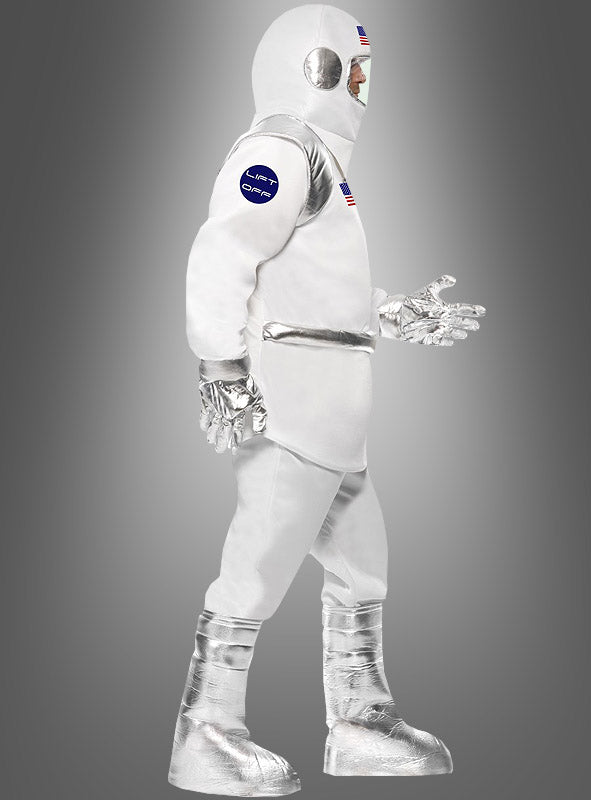 Eine Person trägt das Astronauten-Komplettkostüm und steht mit dem Blick nach rechts vor einem schlichten grauen Hintergrund – die ideale Science-Fiction-Verkleidung für alle Weltraumfans.