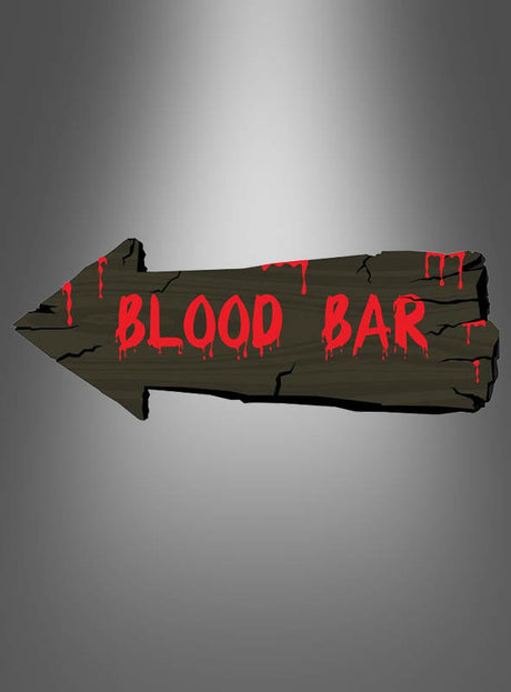 Das Wegweiser-Schild „Halloween“ besteht aus einem hölzernen Pfeilschild mit realistisch wirkenden Rissen, das nach links zeigt und auf grauem Hintergrund die Aufschrift „Blood Bar“ in roten, tropfenden Buchstaben im Horror-Stil trägt – damit ist es das perfekte Partyschild, um Ihre gruselige Halloween-Dekoration aufzuwerten.