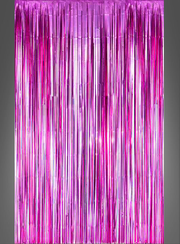 Die „Lametta Vorhang 200–250 cm Party-Deko“ besteht aus einem glänzenden, rosa Metallic-Fransenvorhang, der senkrecht vor einem einfarbigen Hintergrund hängt und sich perfekt eignet, um jeder Feier eine festliche Note zu verleihen.