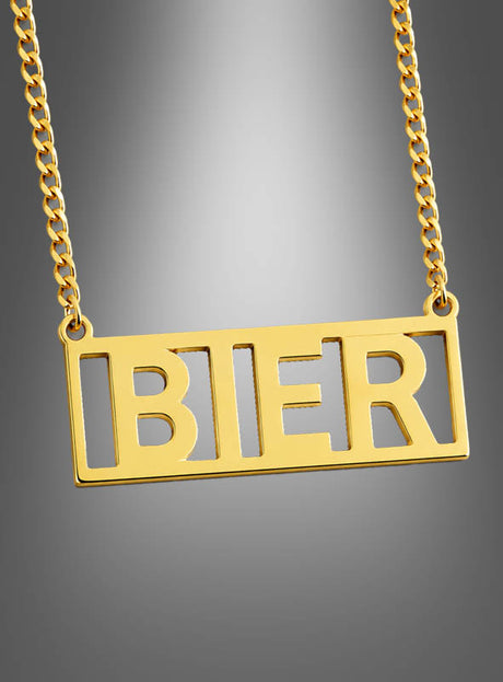 Goldene Bierkette – Partyschmuck mit rechteckigem Anhänger, auf dem das ausgeschnittene Wort „BIER“ zu sehen ist – stilvoll präsentiert vor einem sanften grauen Farbverlauf. Dieses originelle Kostüm-Accessoire ist das perfekte Partyschmuckstück für jede Feier oder ein ausgefallenes Outfit.