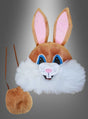 Das „Hasen-Set mit Vollmaske Blue Eyes“ besteht aus einer Plüsch-Hasenmaske mit rosa Ohren, blauen Augen und weißem Fell um den Mund sowie einem kleinen runden Beutel mit braunem Riemen, dargestellt vor einem grauen Hintergrund mit Farbverlauf – eine entzückende Ergänzung, die jeder Tiermasken-Sammlung Charme verleiht.