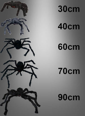 Fünf Spinnen (30–90 cm) als Halloween-Dekoration aus schwarzem Kunstfell sind auf grauem Hintergrund abgebildet und nach steigender Größe angeordnet – 30 cm, 40 cm, 60 cm, 70 cm und 90 cm – perfekt als Riesenspinnen für Ihre Halloween-Dekoration.