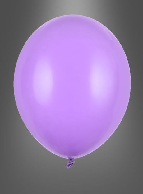 Ein einzelner aufgeblasener pastellvioletter Ballon der Marke „Premium Luftballons in Pastellfarben“ vor einem grauen Hintergrund mit Farbverlauf.