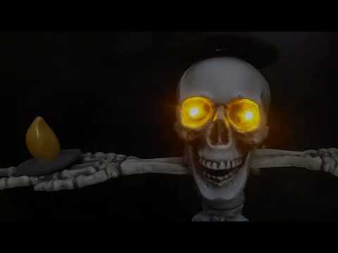 Totenkopf Kerzenhalter 55cm LED Augen